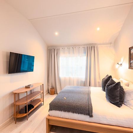 Garthur Stay Inn & Secret Lagoon Included! ฟลูดีร์ ภายนอก รูปภาพ